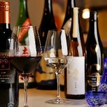 【品揃え豊富】
日本酒やワインなど様々な種類のお酒を用意。