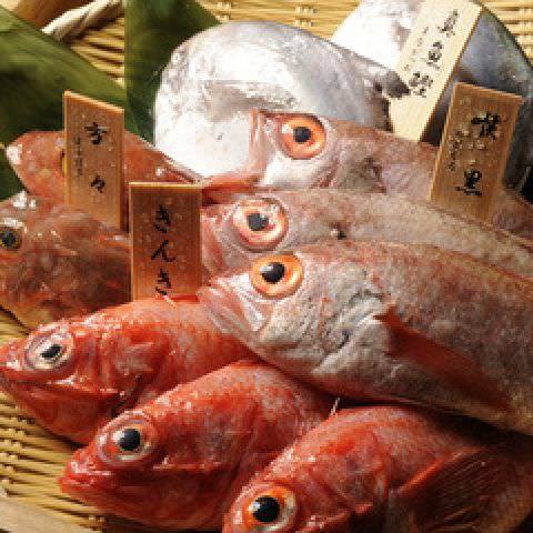 のどぐろ含む新鮮な魚介類を産地直送