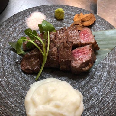 鉄板 OSAKA_A5プレミアム・イチボステーキ(国産黒毛和牛)