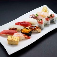 ★桔梗にぎり（10貫＋巻物）3,003円
