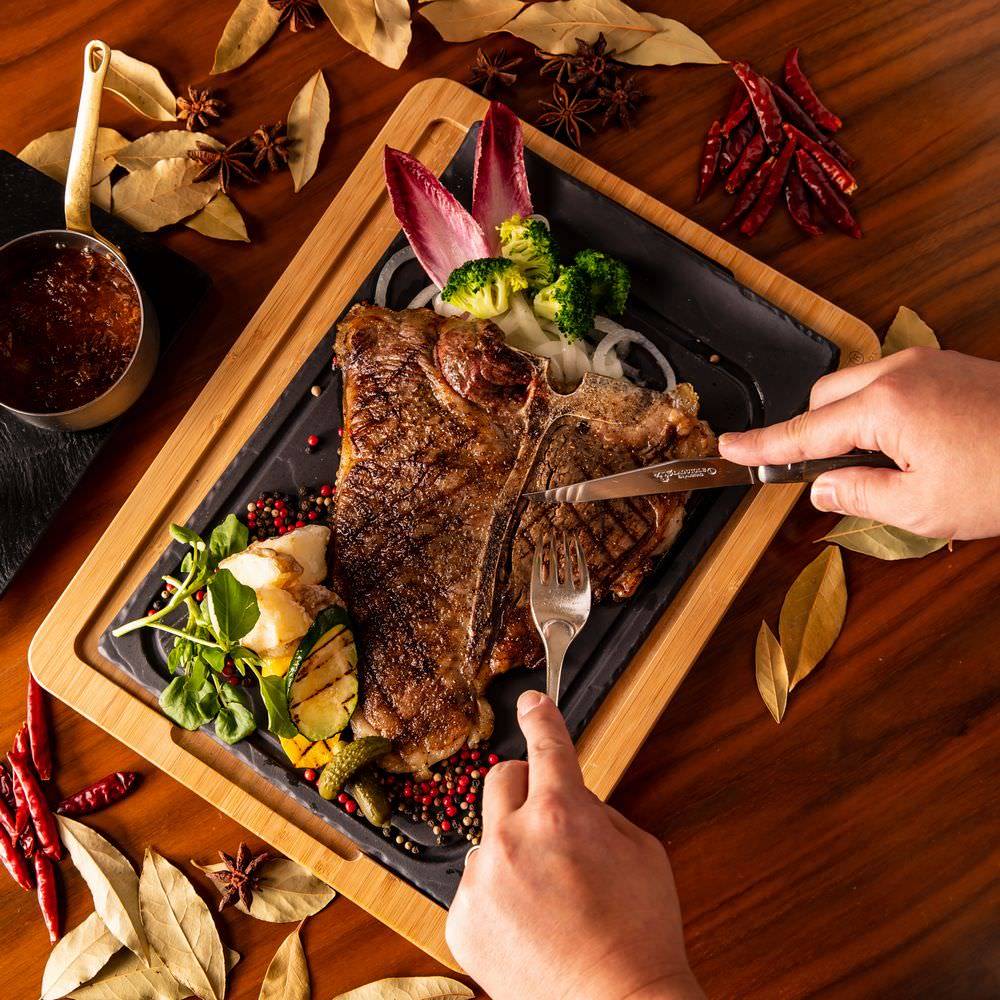 60種フリーフロー ホテル鉄板焼のクオリティをバーラウンジで黒毛和牛骨付きステーキなど全3品の詳細 ラウンジ バー グラン ブルー メリケンパーク バー ぐるなび