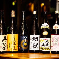 お酒のラインナップにも拘り お食事とご一緒にお愉しみ頂けます