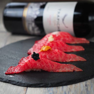 池袋の肉バル Carne ~カルネ~_【A5】仙台牛の炙り肉寿司4貫盛り