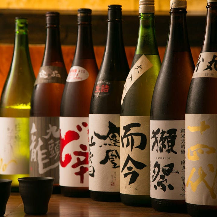日本酒は常時30種をご用意
半数は季節限定ものです