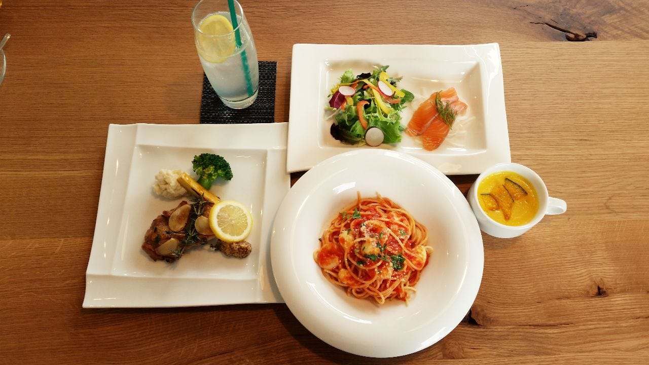 cafe dining citrus thyme