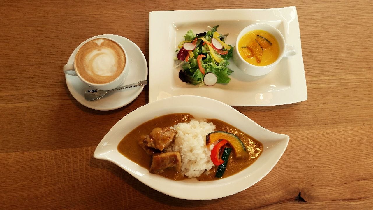 cafe dining citrus thyme