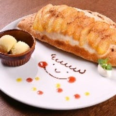 季節のフルーツをふんだんに使用した限定ドルチェもございます。