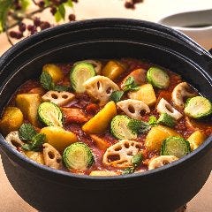 ワニ肉とソーセージのトマト煮込み　ミントの香り【ディナー限定】