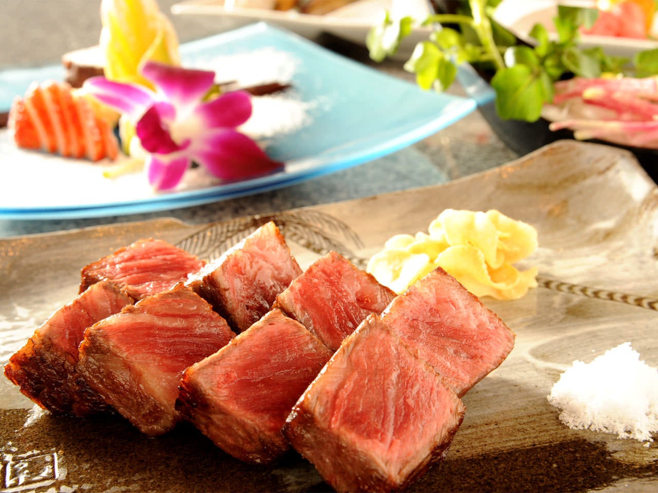 芝離宮近くのレストラン『銀座みやちく 竹芝店』の料理