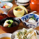 鯵の青紫蘇揚げと夏野菜の天ぷら、合鴨の治部煮