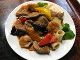 海老、いか、豚レバと野菜炒め(三鮮炒め)