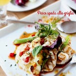メカジキと帆立貝、季節野菜のモッツァレラチーズ焼き カプリ風