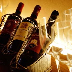 イタリア20州のワインを季節や食材に合わせて種類豊富にご用意！