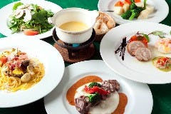 ｃｈｅｚ ＭＡＣＩＯ_【宴会】チーズフォンデュとダチョウ料理が入った飲放付コース