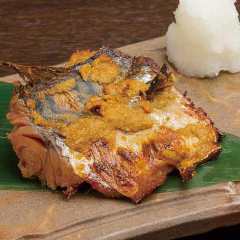 福井名物、へしこ焼き。鯖を糠漬けにしたものです。