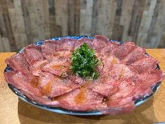 焼肉酒場ニブンノキュー 