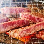 【牛タンのこだわり２】1000℃にも達する七輪の火力で、旨味を逃さない