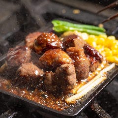 和牛のひとくちステーキ　トリュフ醤油ソース