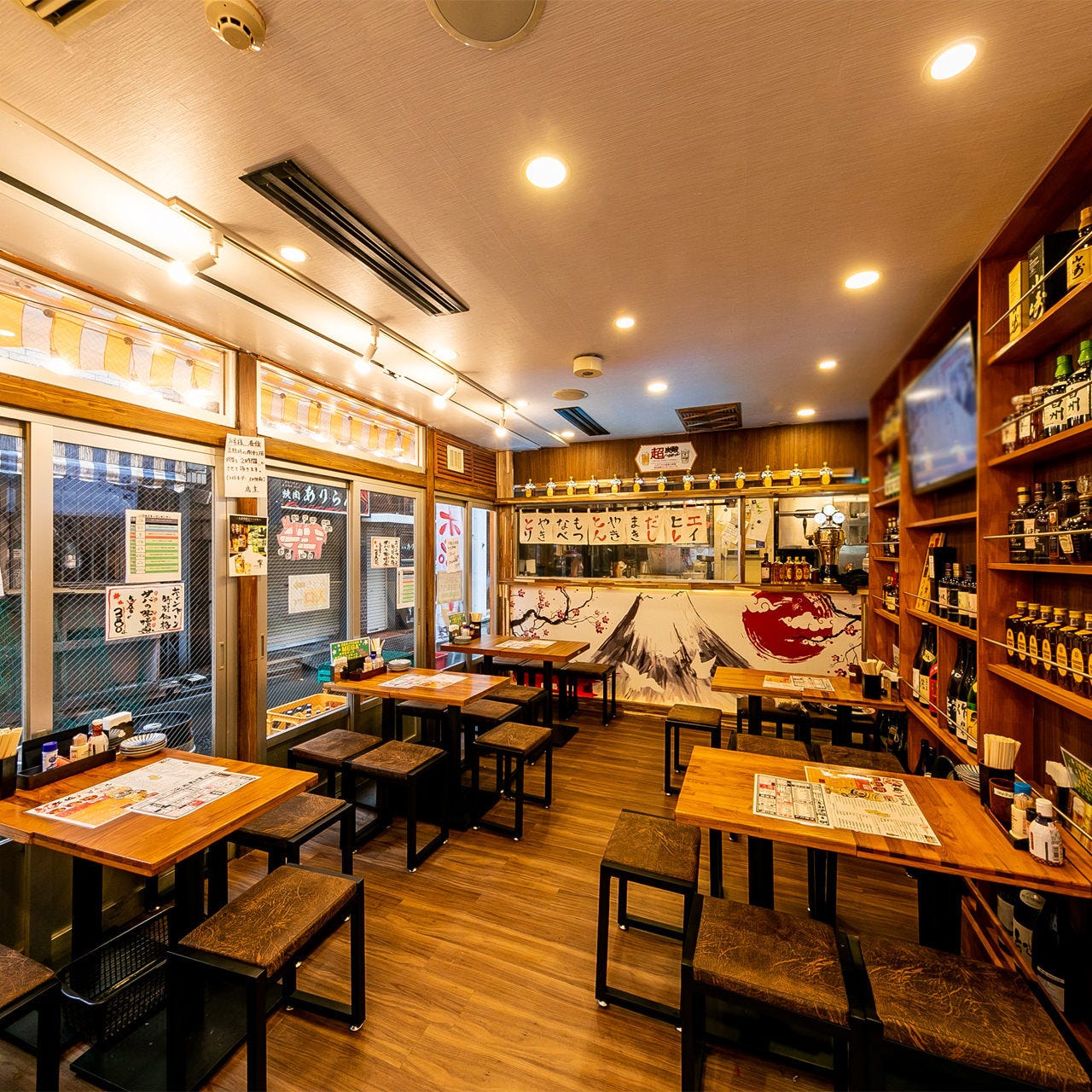 22年 最新グルメ 全席喫煙可 超炭酸ハイボールと やきとん ぶたぼーる 新宿本店 新宿 レストラン カフェ 居酒屋のネット予約 東京版