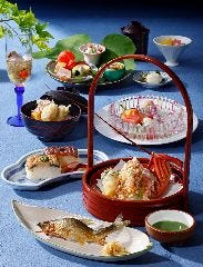 8月　創業310周年記念 ―  美濃吉先祖の地 秋田の恵みと京懐石 「祝 美濃吉特別懐石」