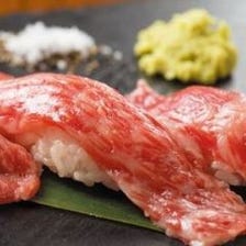 【名古屋コーチンと国産和牛の肉寿司食べ比べコース】3時間飲み放題付 全9品 5500円→4400円