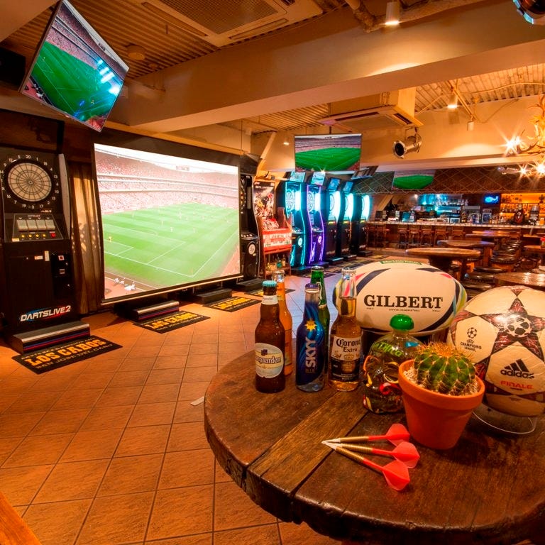 エレファントラウンジ新宿本店 ダーツ スポーツバー エレファントラウンジ新宿本店 ダーツ スポーツバー