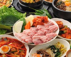 五反田 韓国家庭料理 王豚足家 