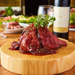 お肉料理が楽しめる食べ放題♪ローストビーフも食べ放題