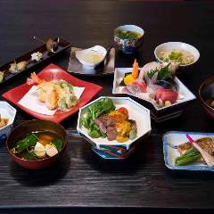 一日一組限定の完全個室・会席料理 おかべ