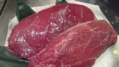 もも肉です。もも肉炙り絶品！！！大人気！！