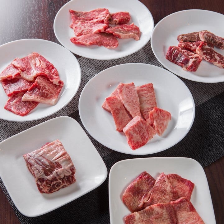 質の良いお肉を定番から希少部位まで種類豊富に取り揃えています