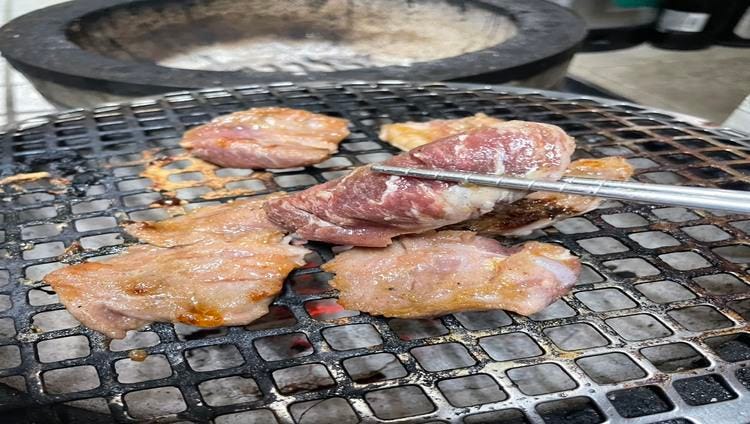 昭和ホルモン根岸屋のURL1