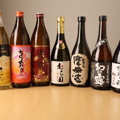 日本酒だけでなく、焼酎、ワイン、梅酒などもあります。