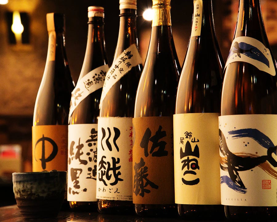 想いが詰まった本格焼酎！
季節の日本酒も勢ぞろい！