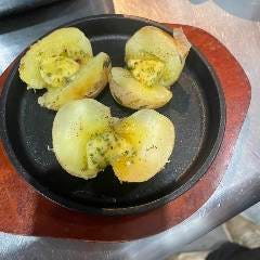 肉料理×沖縄居酒屋 78ステーキ 池袋本店_じゃがバター
