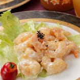 『海老マヨネーズソース』は海老チリと人気を二分する人気料理