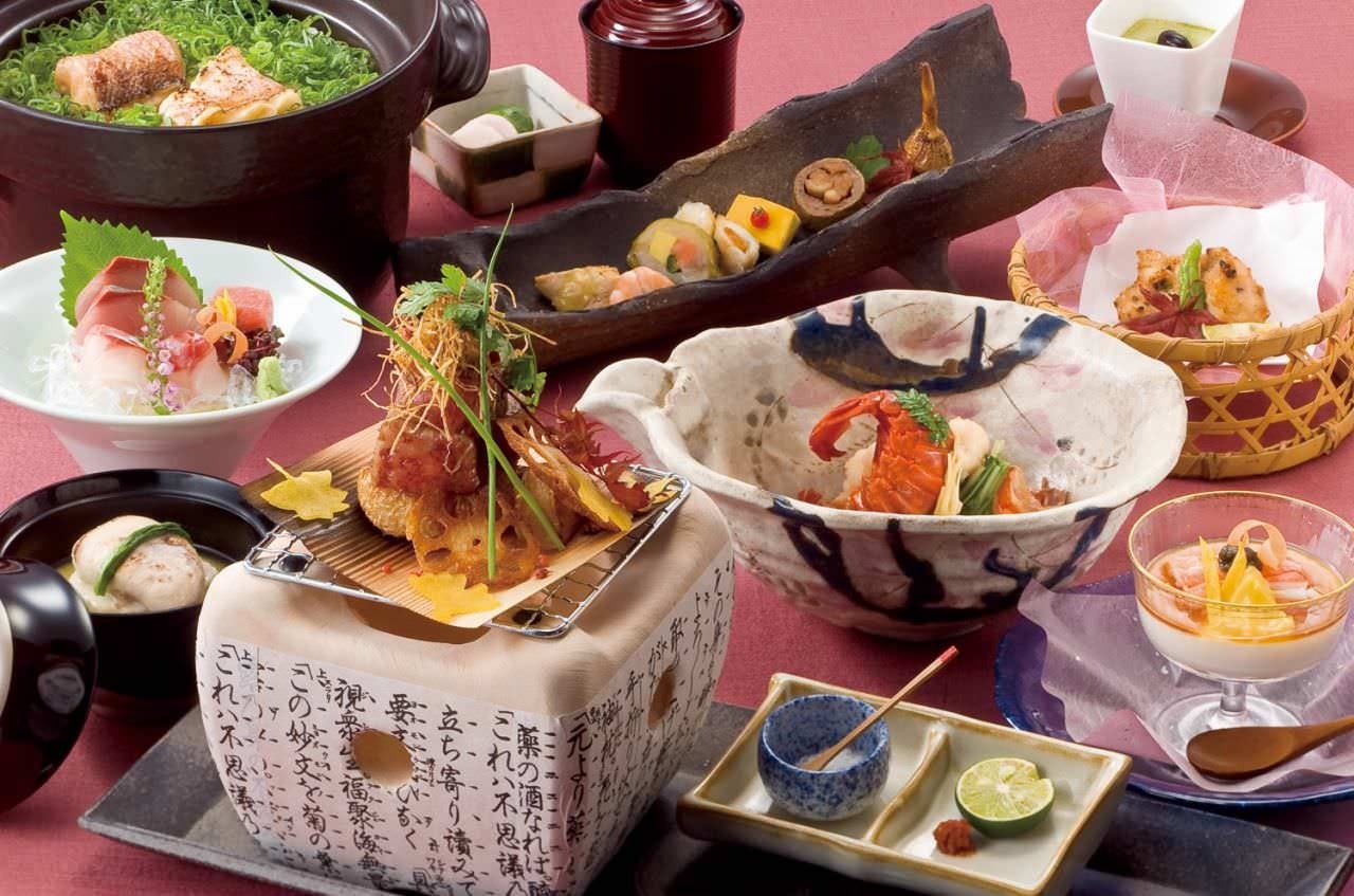 日 月 火 銀座 店