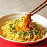 胡麻たっぷりピリ辛汁なし担々麺