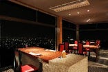 ご夕食時は広島市内の夜景を堪能できます。