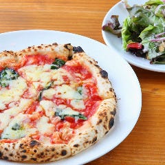 ｻﾗﾀﾞ･ｽｰﾌﾟ･ﾄﾞﾘﾝｸ付でお得なランチ 日替わりでご用意