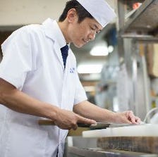 秋川料理長が彩る、お料理の数々