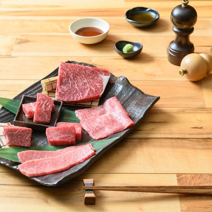 ゆったり個室 四条烏丸 烏丸御池の焼肉でおすすめ 人気の完全個室 ソファー席など ぐるなび