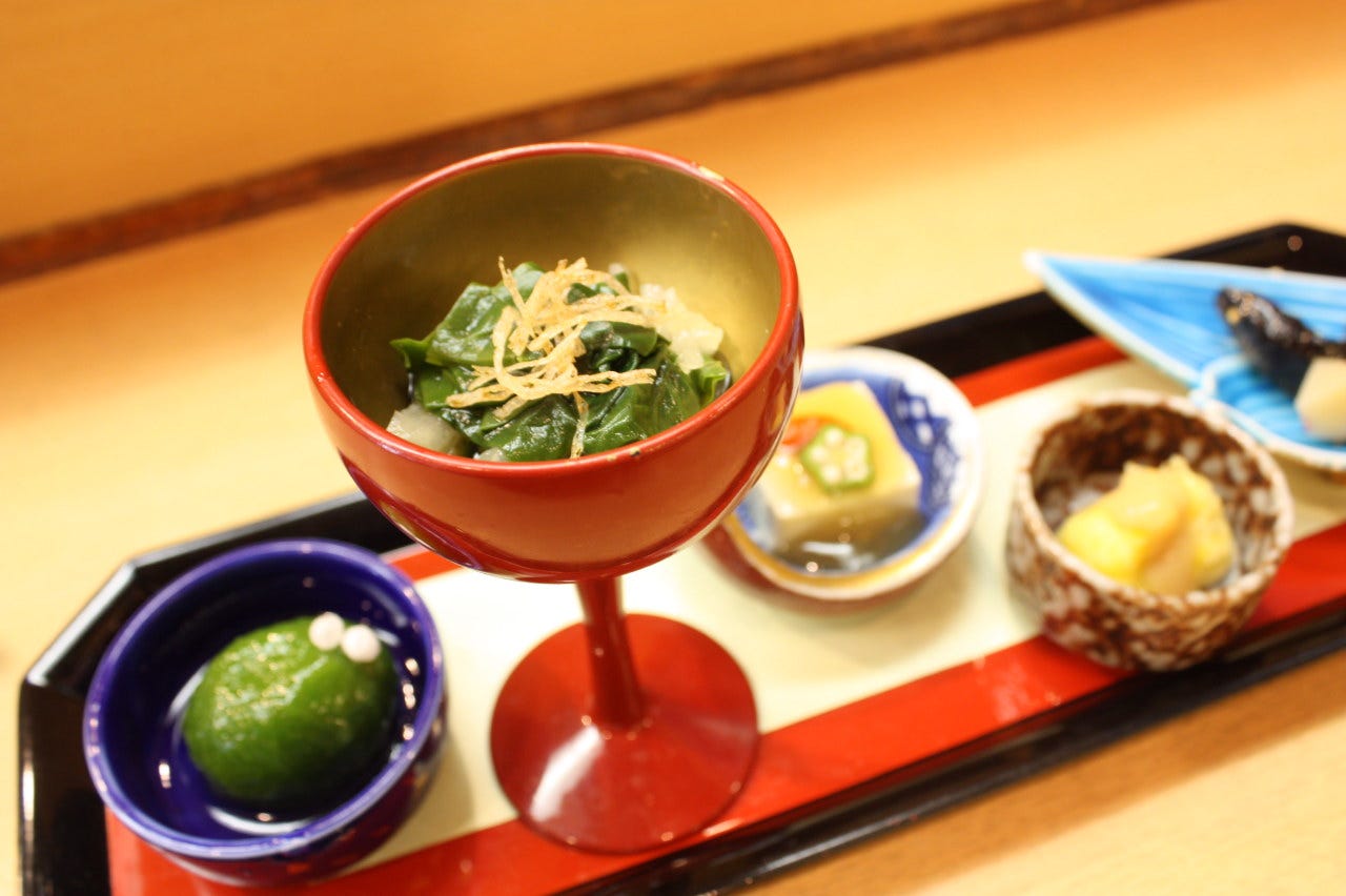 お子様のお祝いプラン お宮参り お七夜 食い初め 初誕生日 七五三に 筥崎宮近くのホテルでお食事会の詳細 旬の味覚を味わう和食処那乃津 箱崎 日本料理 ぐるなび