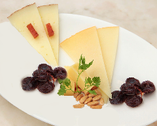 スペイン産チーズ３種盛り合わせ