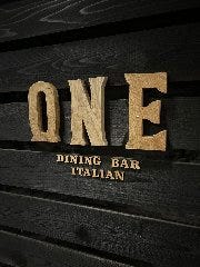 DINING BAR ONE