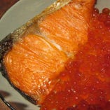 鮭イクラ丼（ミニ・小・普通サイズ）