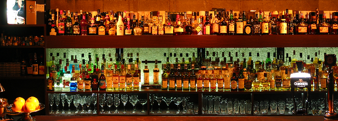 ＢＡＲ ＳＰＥＹ Ｒ．