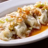 野菜たっぷり！茹でたて熱々もっちり水餃子