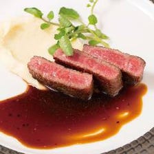 ディナー『神戸牛ステーキ食べ比べコース』　ひと口 ローストビーフ、デザート付　全8品
