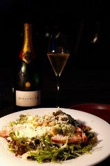 お料理に合わせたワインをご提案いたします。